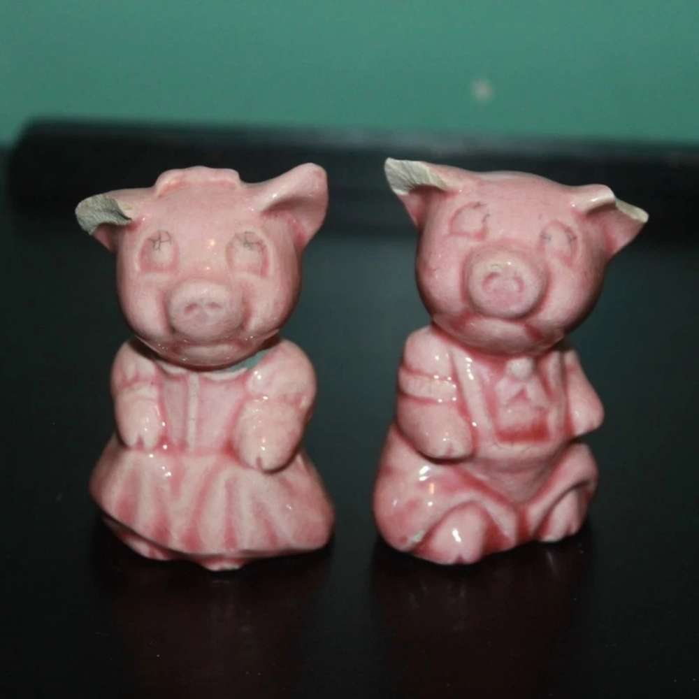 Vintage Ceramic Pig Couple Figurines 2 11/16" Tall